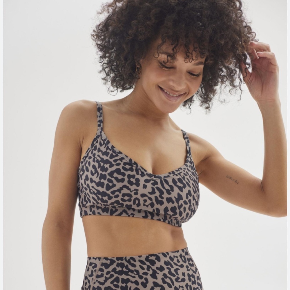 NWOT Year of Ours Leopard Sports Bra